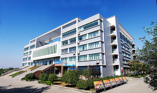  濰坊商業(yè)學(xué)校升學(xué)與就業(yè)途徑是什么？