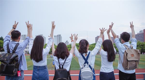 德州乘務(wù)學(xué)校為你解析空乘專業(yè)前景！