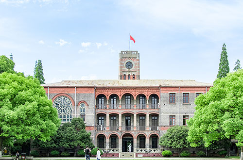 張家口新世紀(jì)職業(yè)學(xué)校有什么特點？為什么要選擇這家學(xué)校？